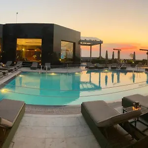 Hotel Royal Thessaloniki, Peraía