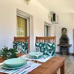 Apartment Relax, Peraía